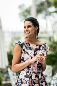 look-invitada-de-matrimonio-vestido-midi-floreado (18)